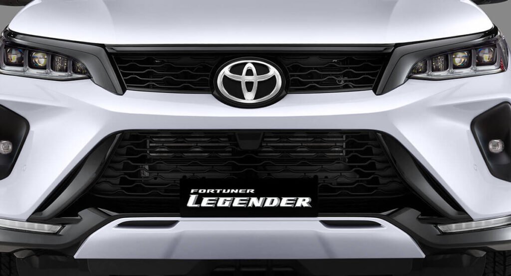 toyota fortuner legender